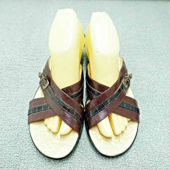 Sofft Shoes - Sofft Cushion 11M uppers leather Comfort Strappy Sandal shoes